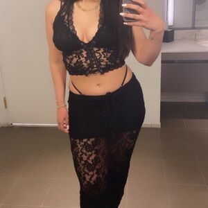 IAMGIA Lace midi skirt halter set